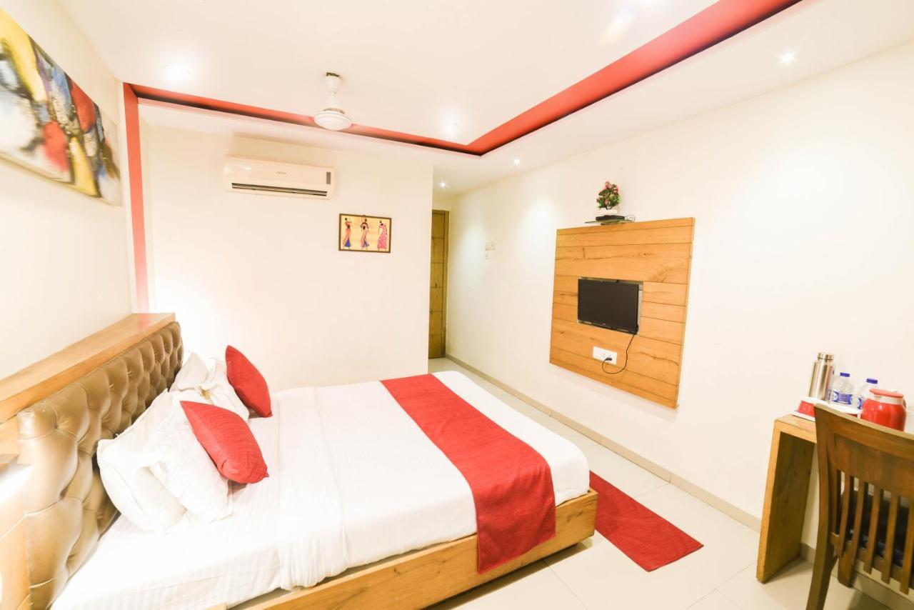 Hotel Grandeur-Near Mumbai International Airport Ngoại thất bức ảnh